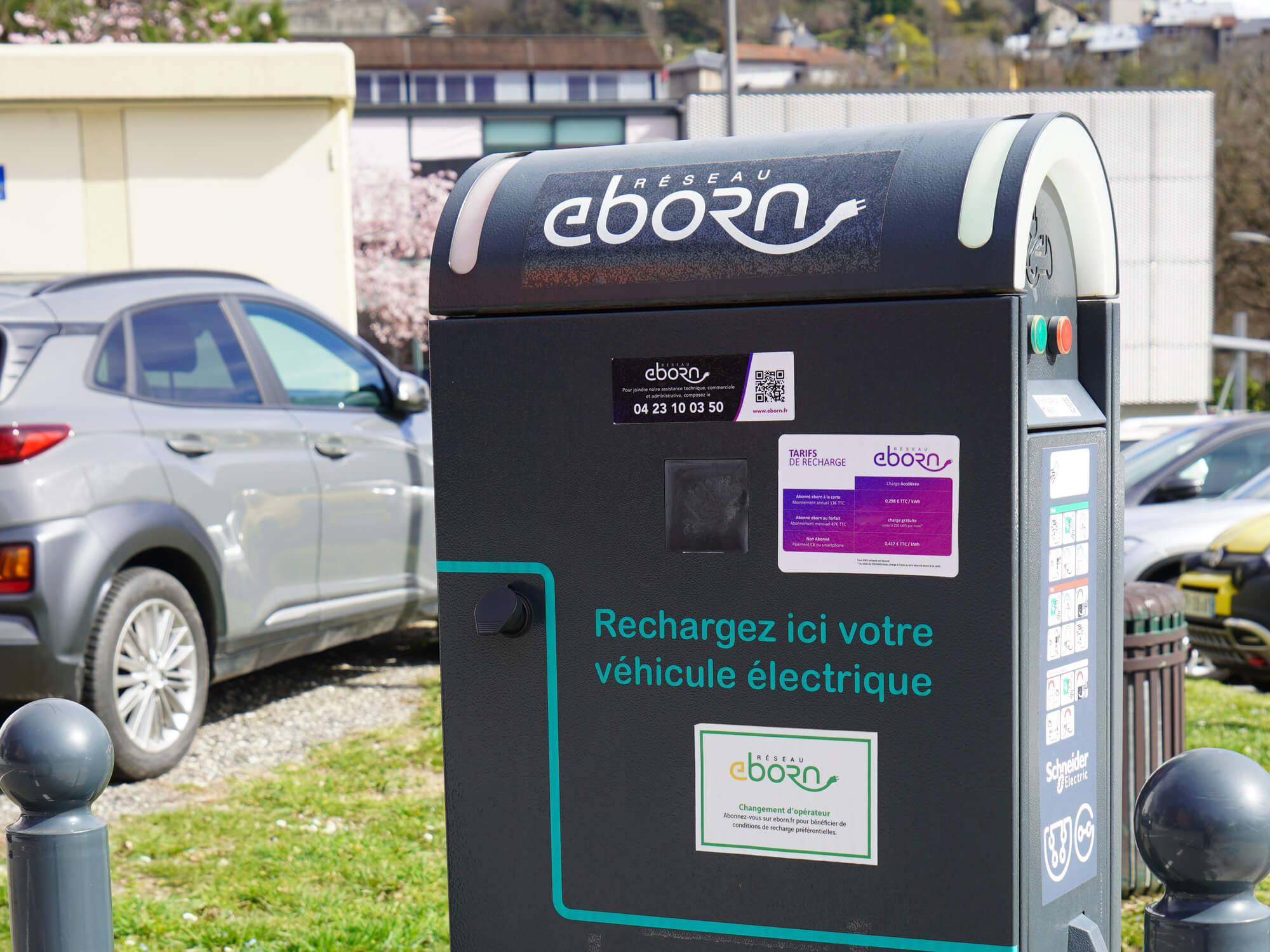 Bornes de recharge pour voiture électriques