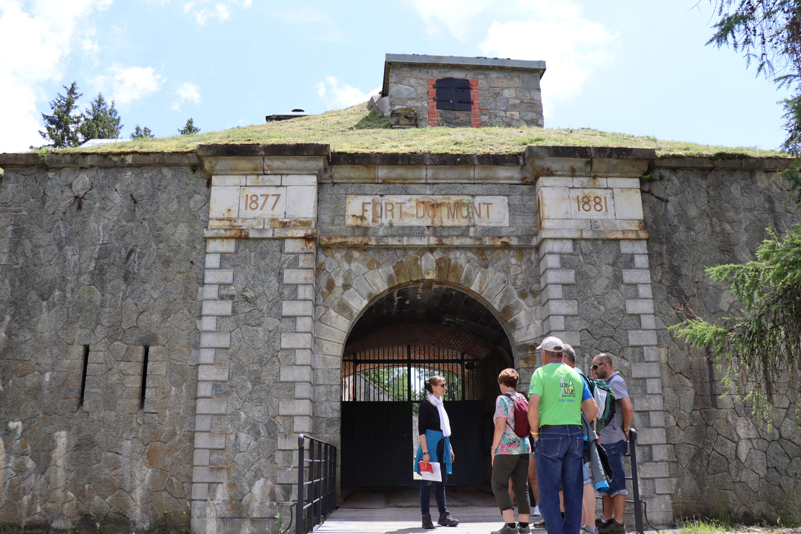 Visite guidée du fort du Mont (1)