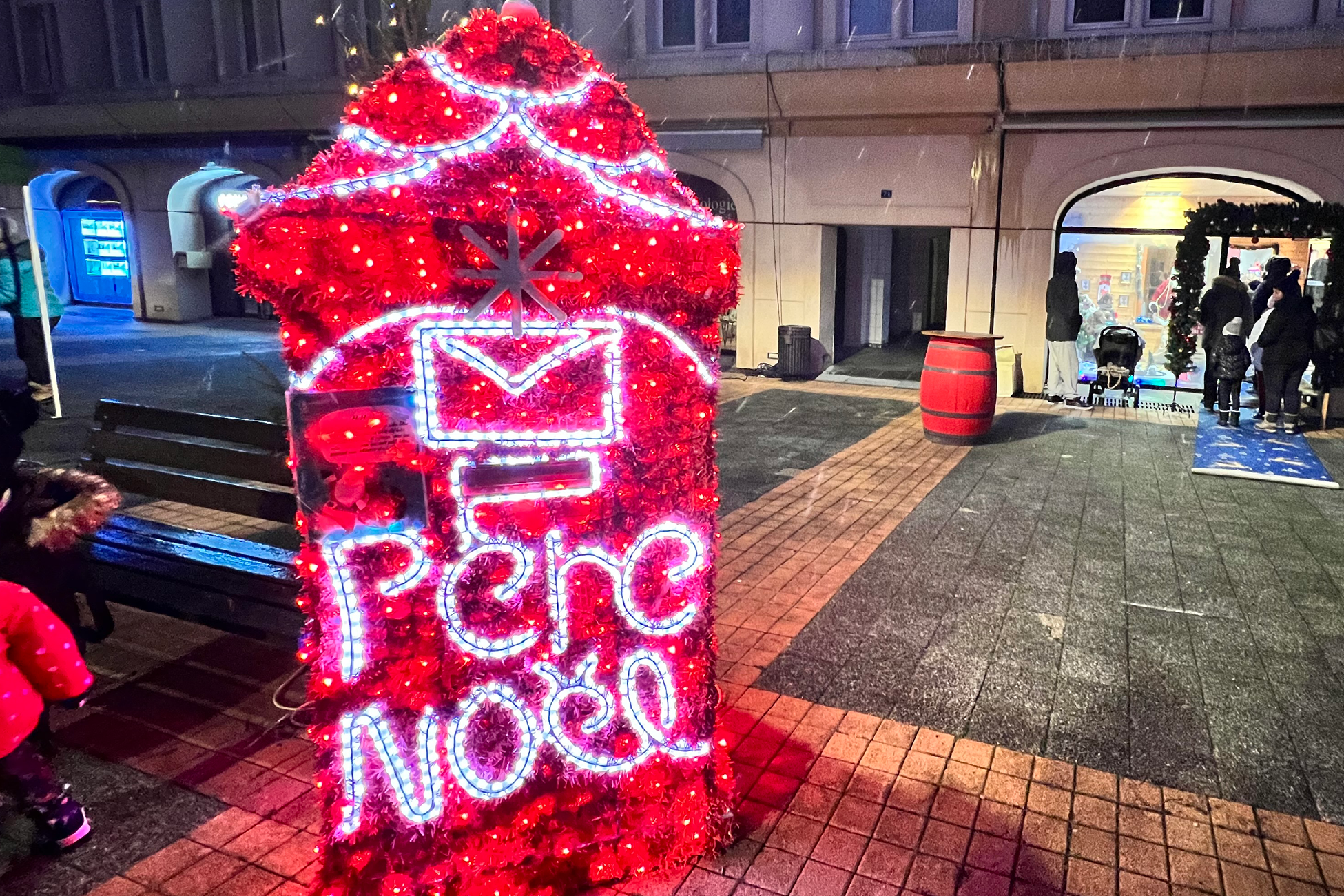 boite aux lettres noël, lumières